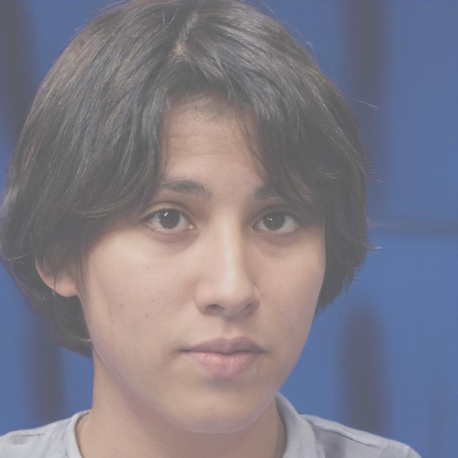María González, estudiante exitosa